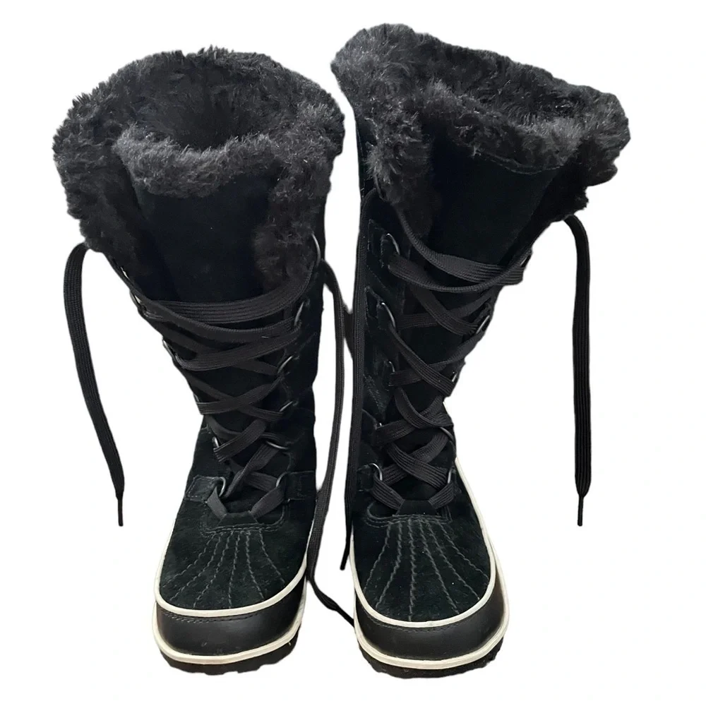 Woman’s Sorel Black Lace-Up Winter Boots- Size 6.5